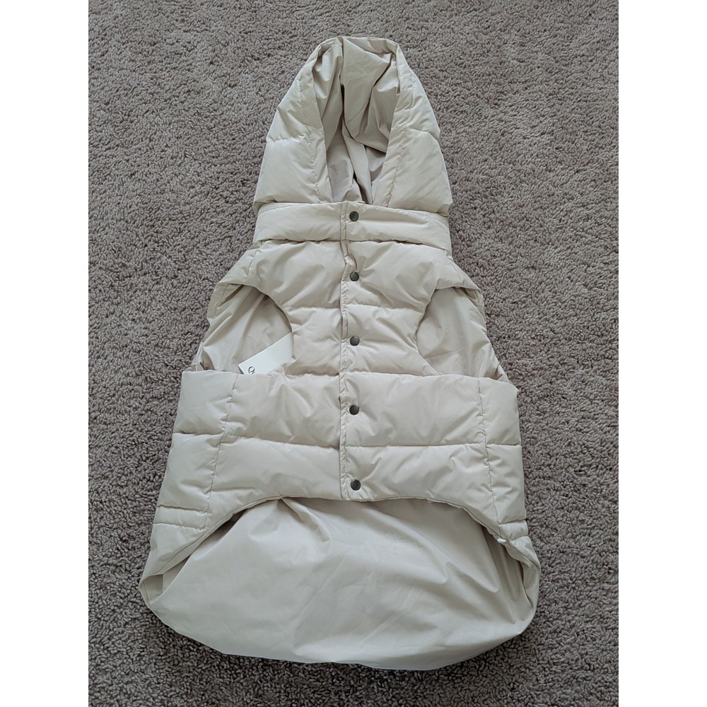 Quince Waterproof Dog Puffer Jacket Off White Size Large NWT Lightweight Limited